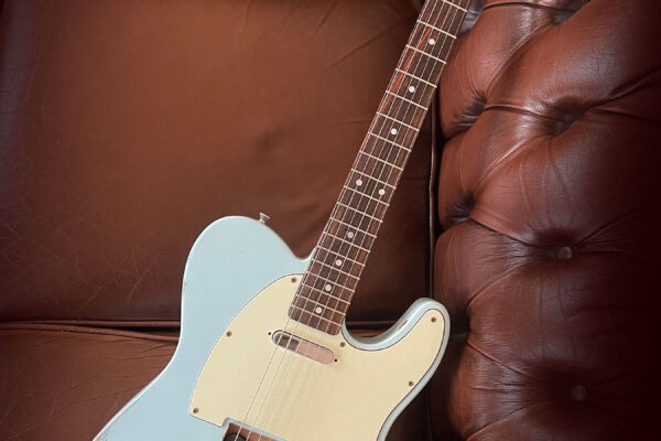 Sonic Blue Tele 01