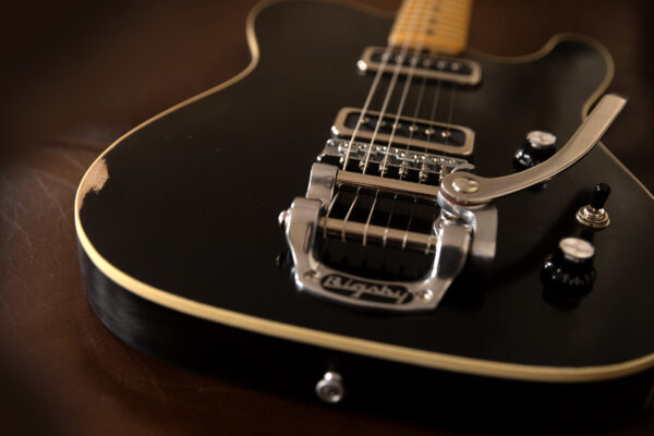 Tele Black Binding_RB_01