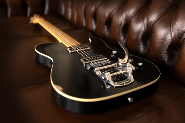 Tele Black Binding_RB_02