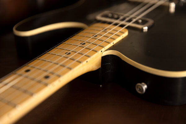 Tele Black Binding_RB_07